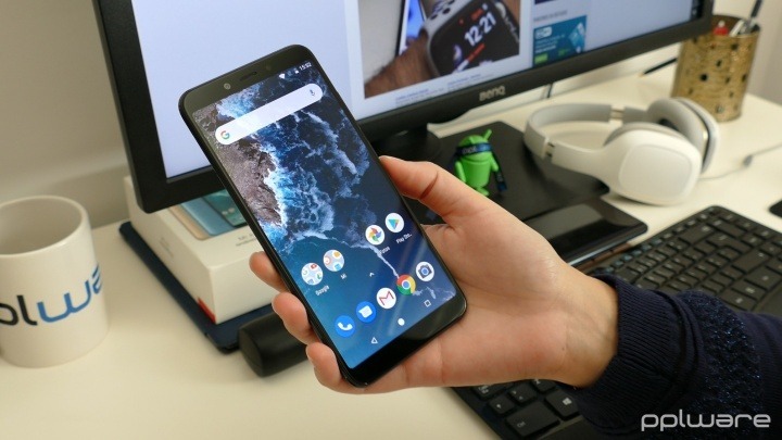 Xiaomi Mi A Android One smartphones atualizações