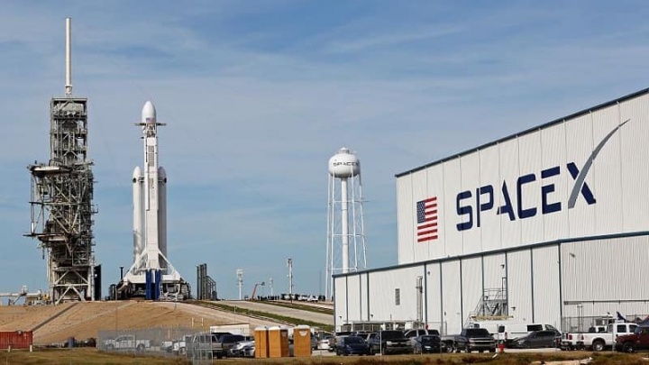 SpaceX força laboral dispensar funcionários Elon Musk