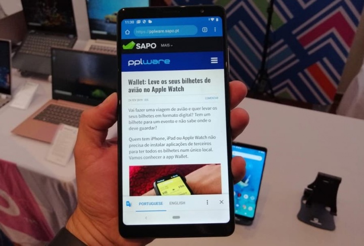 Novo Lenovo Tab V7 - Tablet e smartphone num só dispositivo por 249 euros