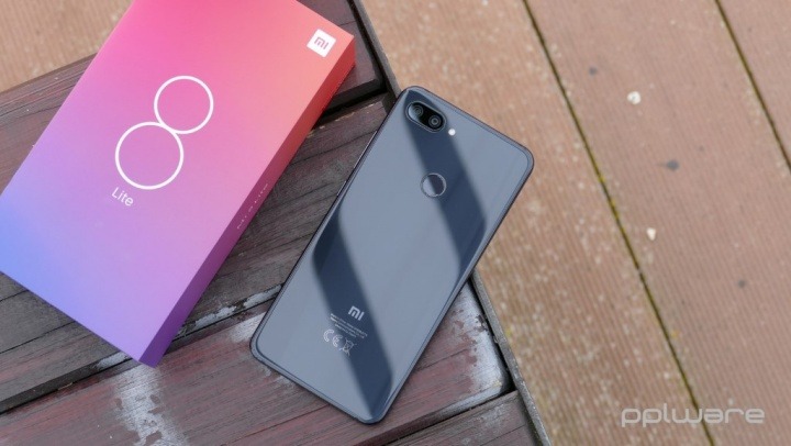 Análise: Xiaomi Mi 8 Lite - o melhor smartphone Android na gama dos 200€?