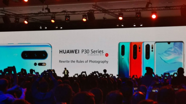 Huawei P30 Pro smartphones