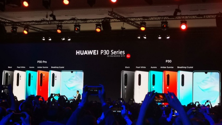 Huawei P30 Pro smartphones cover