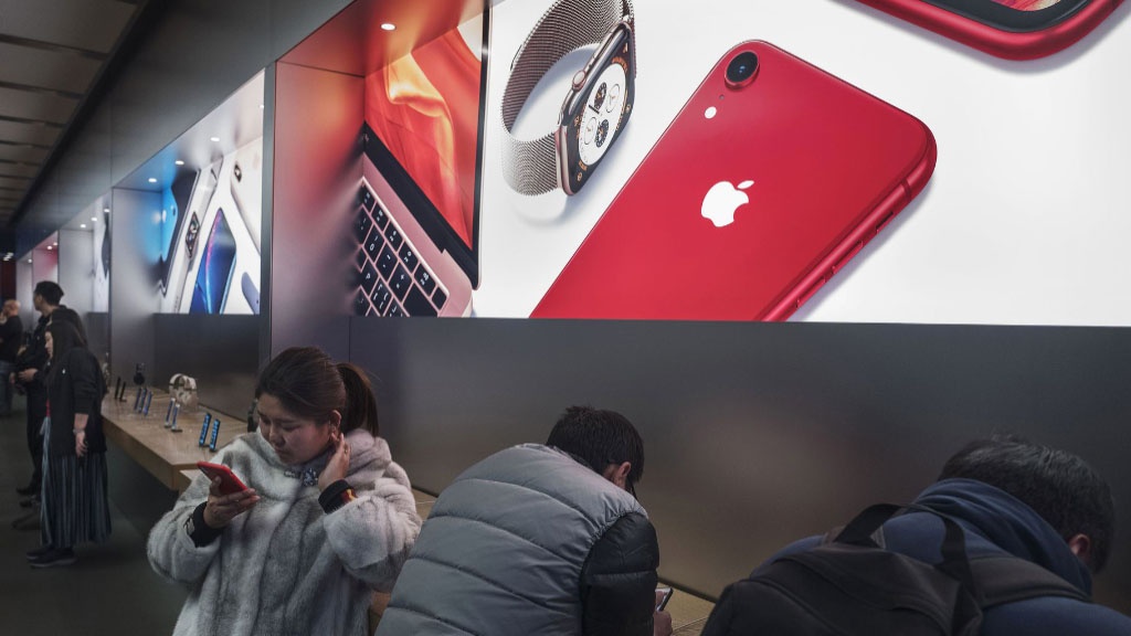 A Apple foi burlada em cerca de 1 milhão de dólares por dois jovens