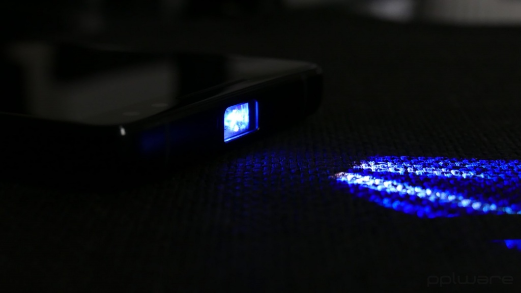 Análise: Blackview MAX 1, o smartphone projetor