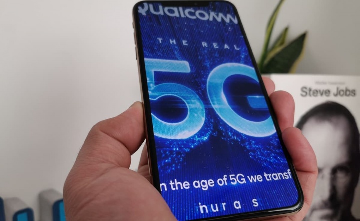 Image iPhone Xs Max with 5G Qualcomm image