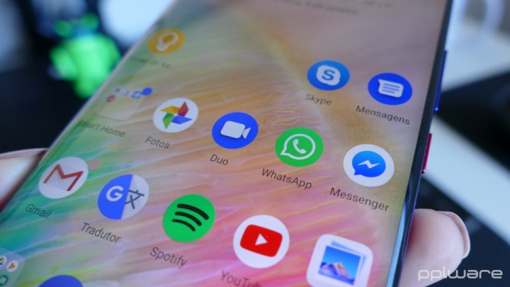 WhatsApp app iOs Android smartphones