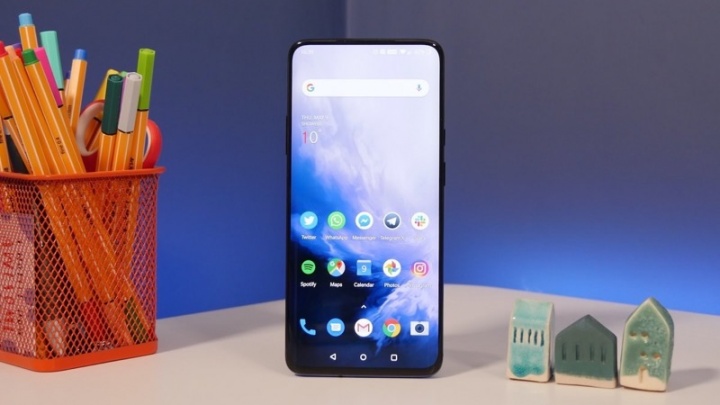 smartphone Android OnePlus 7T Pro