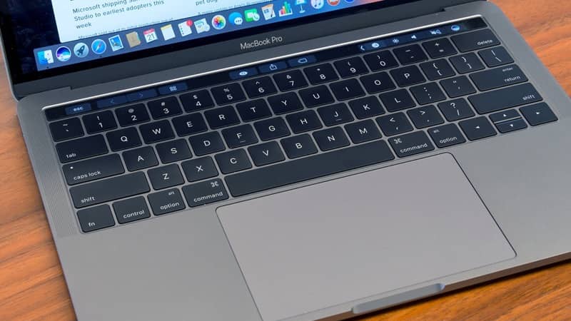 Apple teclado MacBook Pro novidades programa