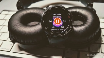 WearOS smartwatch música Google headphones