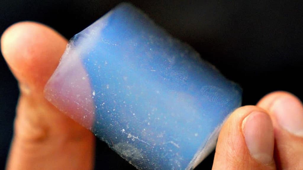 Aerogel: O incrível sólido mais leve alguma vez criado na Terra