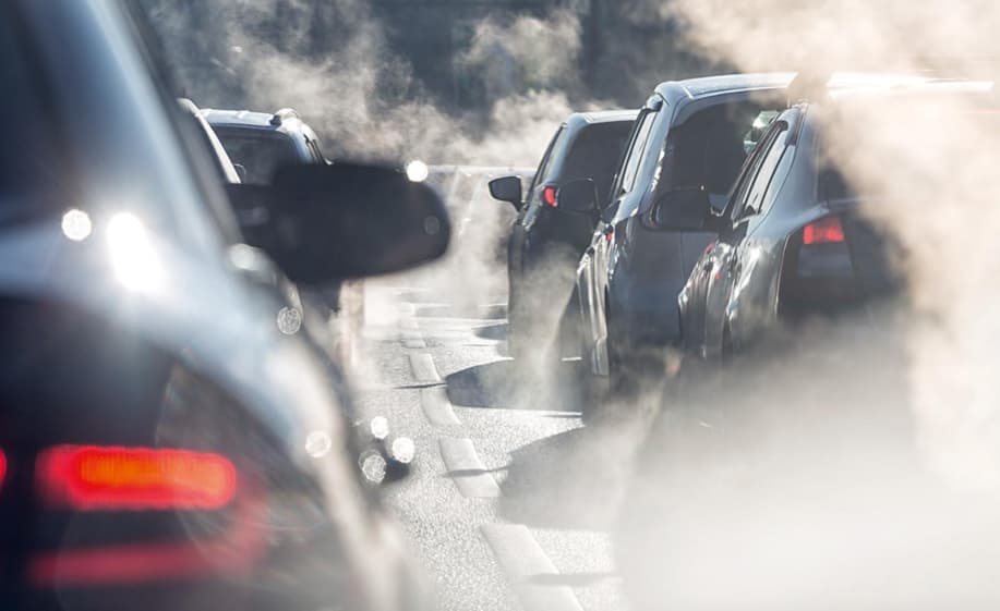 França vai proibir a venda de carros a gasóleo e a gasolina
