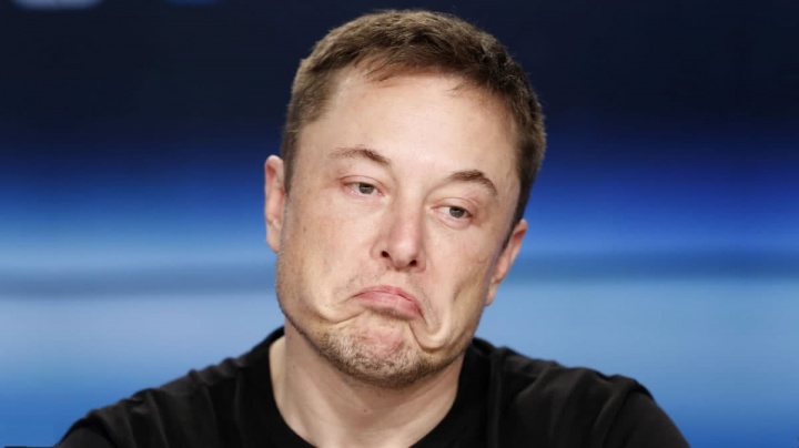 Imagem de Elon Musk que diz que vai apagar a sua conta do Twitter