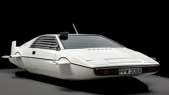 Elon Musk: Tesla está a trabalhar num carro submarino estilo James Bond - Imagem do Lotus Esprit de 1976 usado no filme de James Bond The Spy Who Loved Me