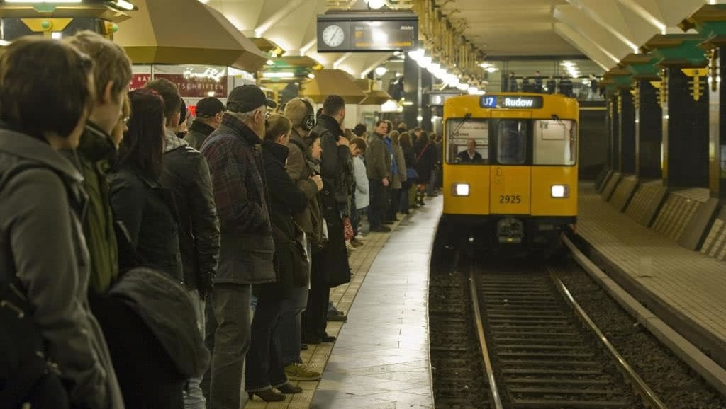1 euro por dia – o preço do transporte público em Berlim para reduzir a poluição