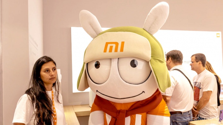 Xiaomi smartphone Android apps
