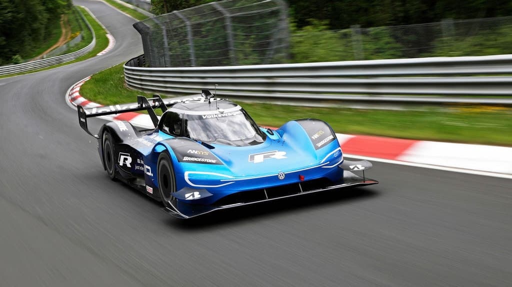 Volkswagen ID.R bate recorde em Nurbürgring… Mas a magia está na eficiência!