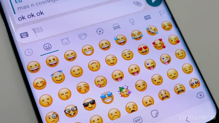 20 brincadeiras para WhatsApp pesadas e divertidas - emojis e desafios