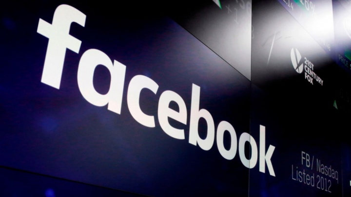 Facebook bloquear partilha sites piratas