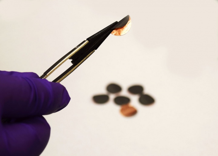 bateria  iões de lítio cadeia nanomateriais smartphones
