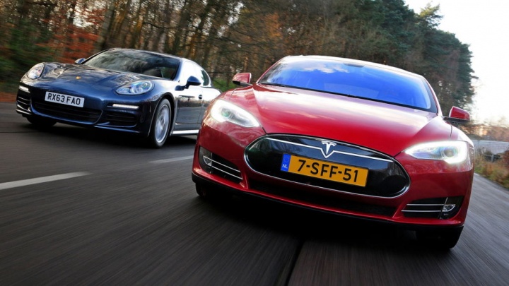 Tesla Porsche vendas carros elétricos