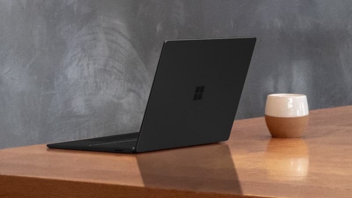 Surface Laptop 3 já foi colocado à prova… Será tão fácil de abrir como a Microsoft diz?