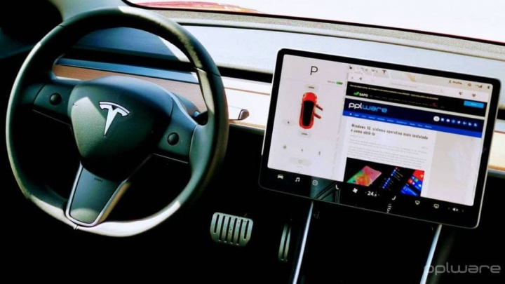 CarPlay Tesla carros Android Auto sistema