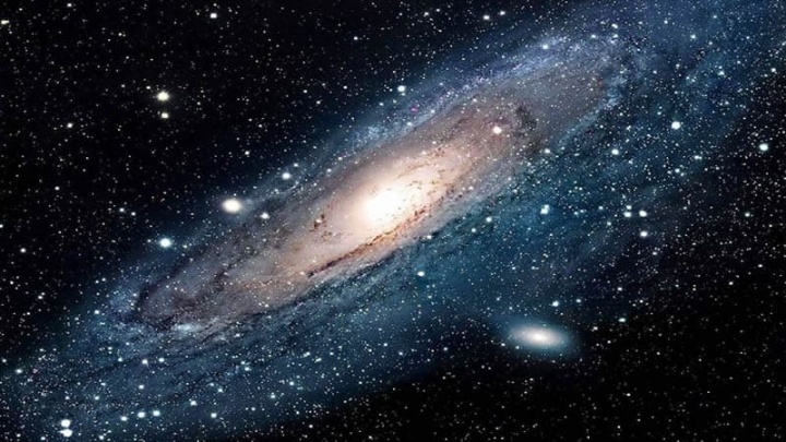 Imagem ilustrativa do Universo. A NASA, universidades e outras agências de astrónomos estudam de novo a Contante de Hubble