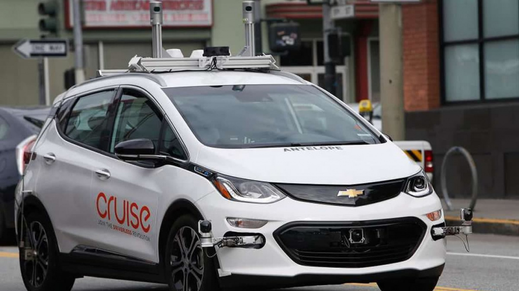 General Motors quer já em 2020 carros autónomos sem volante e sem pedais