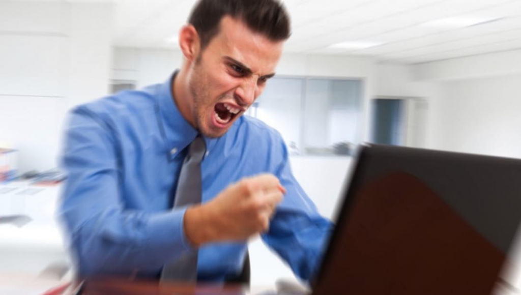 Justiça condena operadora a pagar indemnização por quebras de internet