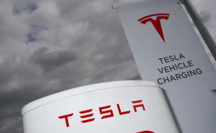 Tesla lança o primeiros super carregadores V3 na Europa
