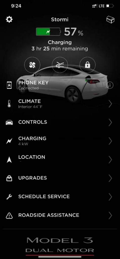 Tesla Model 3 atualização arranque rápido