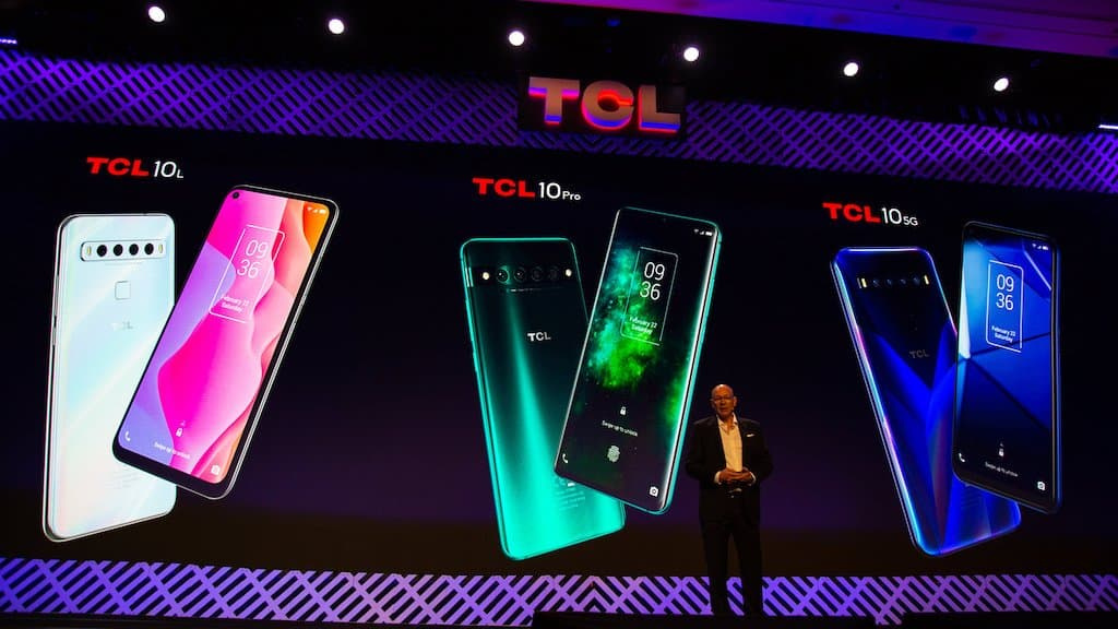 TCL lança smartphone por menos de $500 com funcionalidades que o iPhone 11 Pro não tem