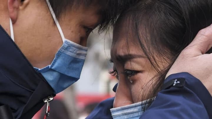 Imagem das pessoas na China com receio de uma pandemia coronavírus