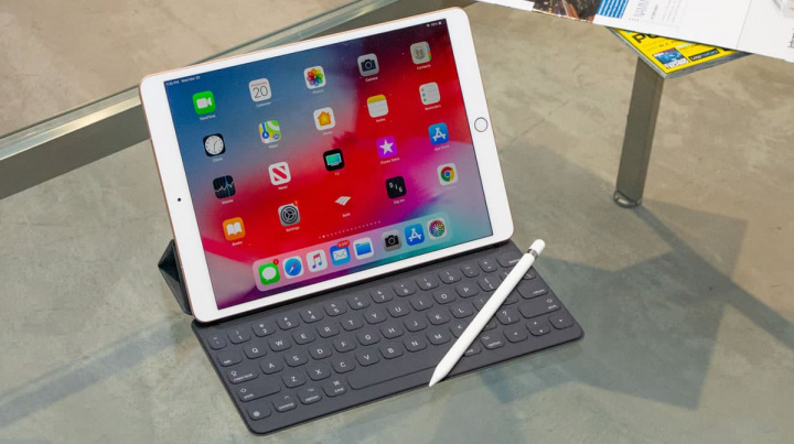 Imagem Apple iPad Air 3ª geração com problema no ecrã