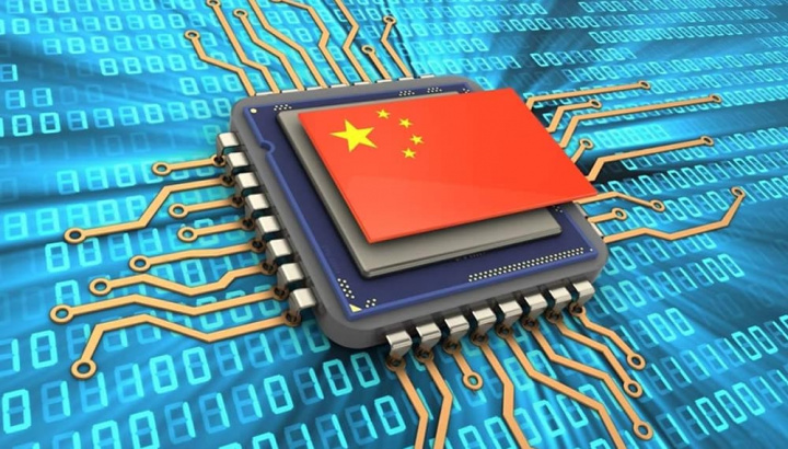 Imagem Linux da China com software e hardware chinês