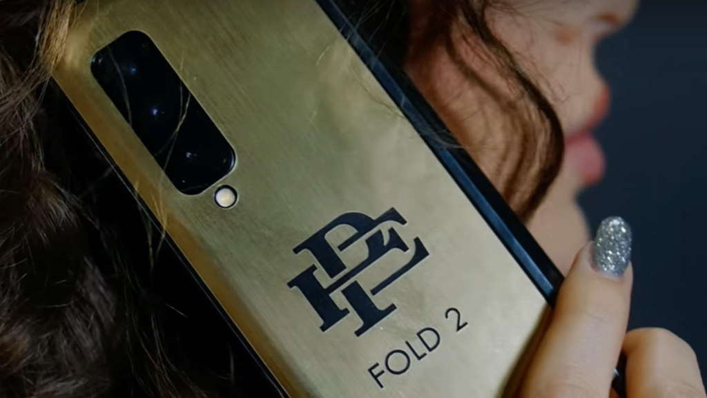 Lembra-se do smartphone dobrável do irmão de Pablo Escobar? Afinal é tudo falso!