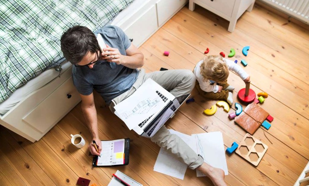 Estudo alerta que o vício no trabalho arruína o humor e pode até resultar em morte
