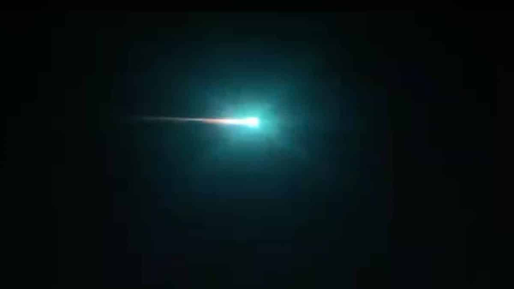 Bola de fogo desconhecida captada nos céus da Austrália… afinal pode ter sido um meteorito!