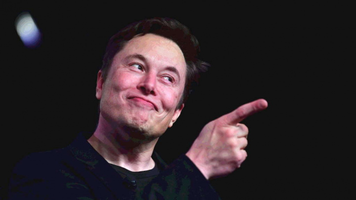 Elon Musk Amazon Twitter Jeff Bezos SpaceX