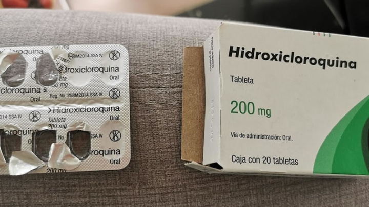 Imagem de uma caixa de medicamento hidroxicloroquina