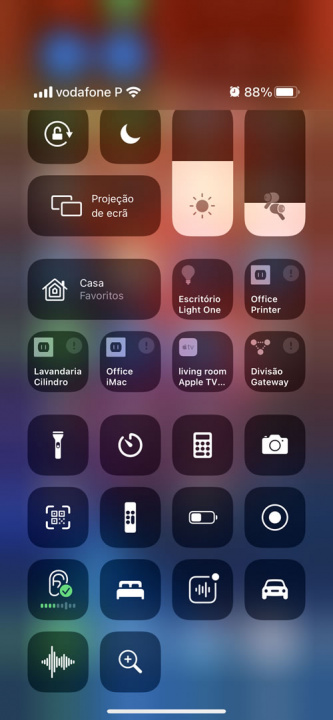 Imagem da nova função do iOS 14 da Apple para proteger a sua audição quando usa auscultadores