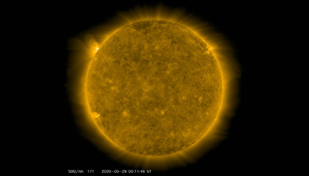 Que se passa com o Sol, estará a acordar de um longo sono? Explosão poderá marcar nova fase