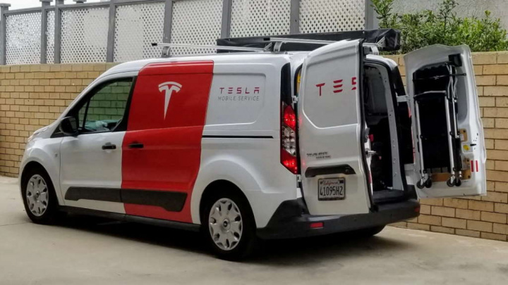Tesla Boring Company Elon Musk carrinha carros