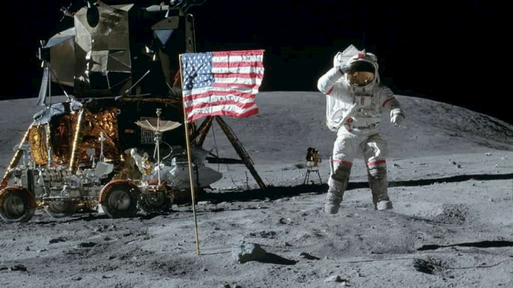 Missão Apollo na Lua. 