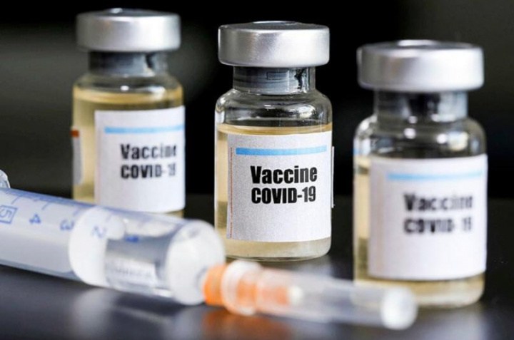 COVID-19: Vacina de Oxford é "segura" e ativa resposta imunitária 