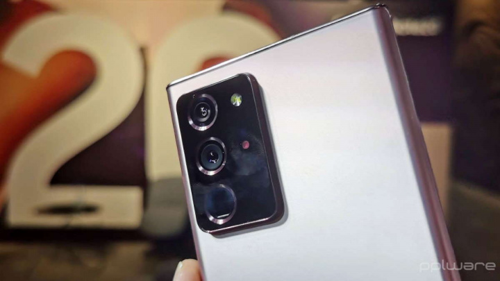 Galaxy Note 20 Ultra iPhone 11 Pro Max resistente quedas teste