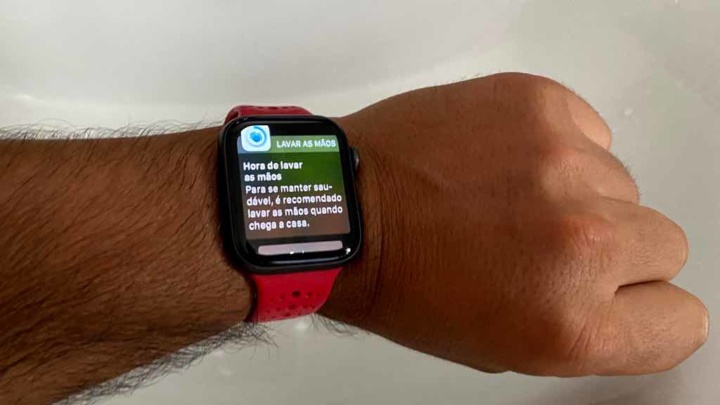 COVID-19: O seu Apple Watch agora lembra-o de lavar as mãos