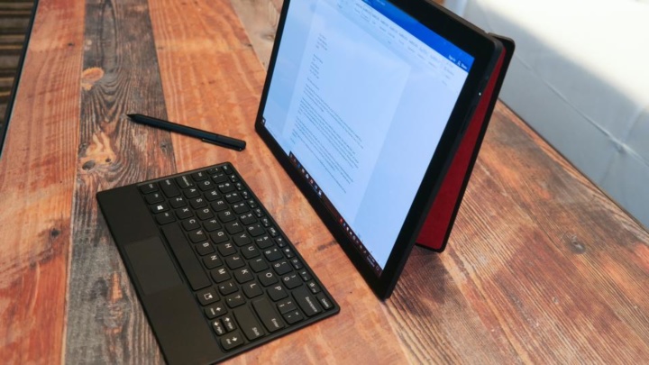 Lenovo ThinkPad X1 Fold: O primeiro PC dobrável do mundo custa 2 819€