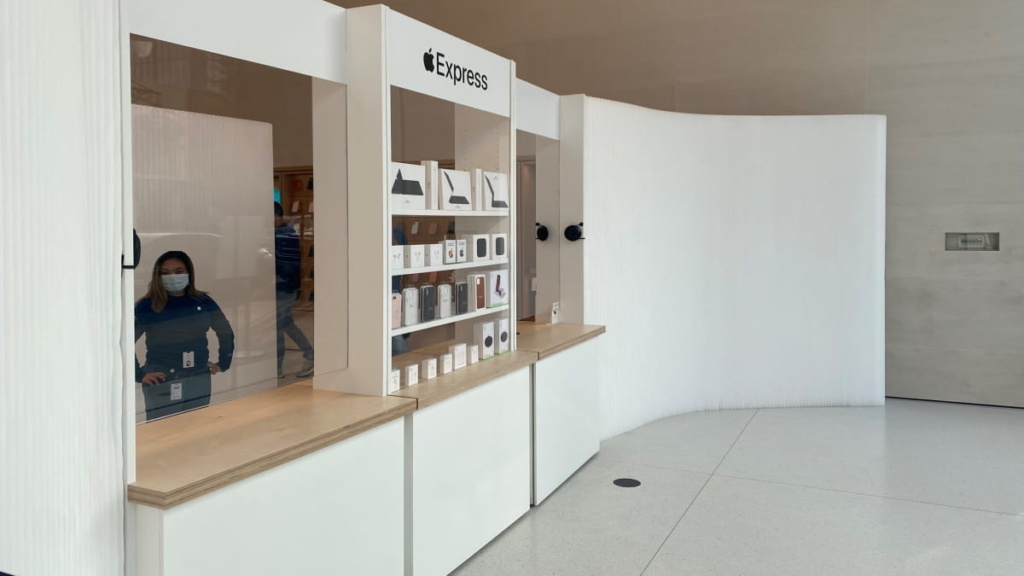 Lojas “Express”: Apple dispersa o levantamento do iPhone 12