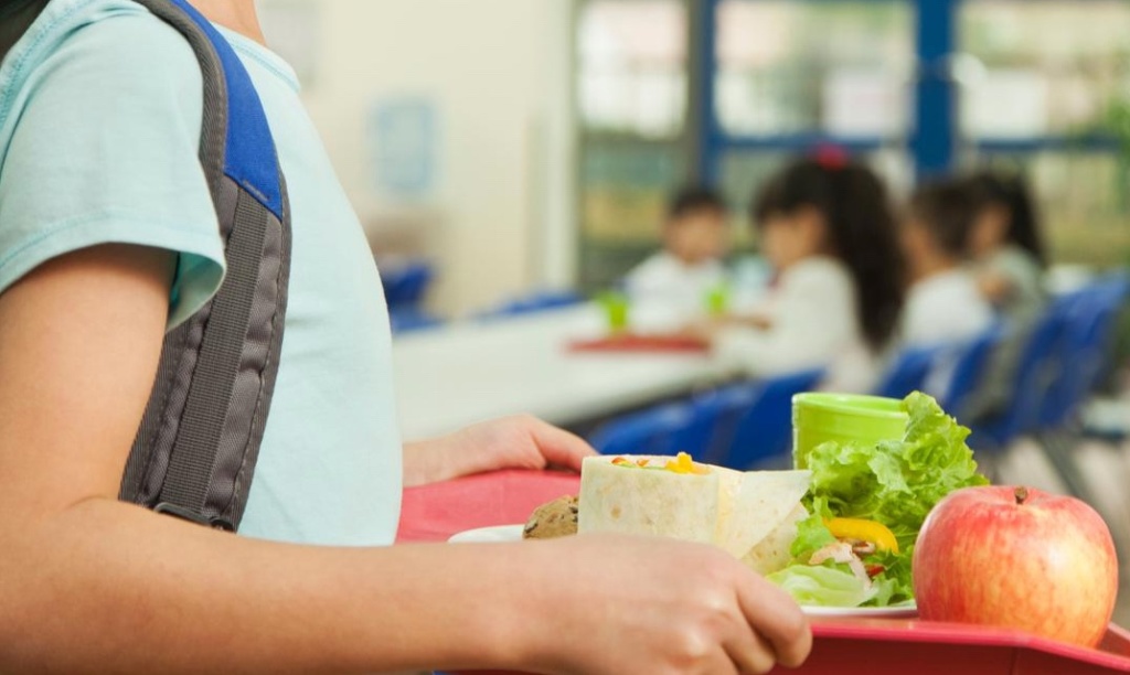 COVID-19: Pais pagam até 5% para carregamento de cartões de refeições